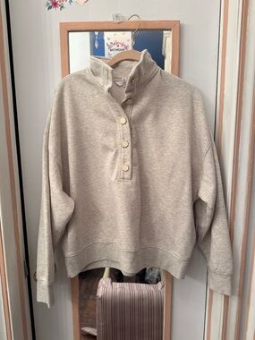 Time and Tru Light Gray Mock Neck Snap Sweatshirt